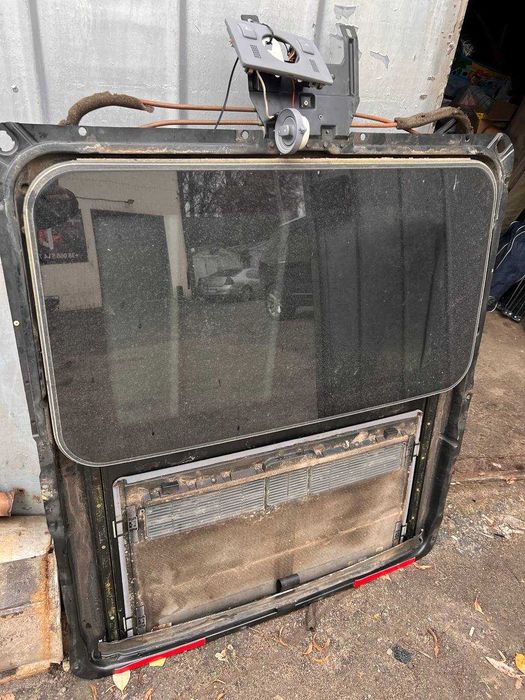 Люк взборі Audi A8 4.2