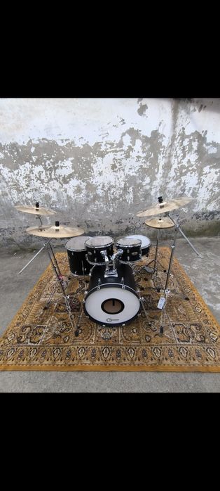 Conjunto  Bateria Pearl + pratos Zildjian