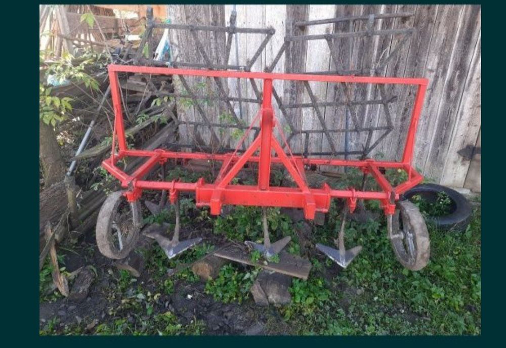 Культиватор з боронами