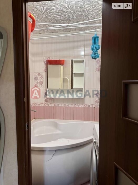 Продам 3шку В центрі Пісків! Ваучер ТАК!