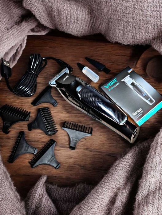 Машинка для стрижки тример для підстригання з індикатором заряду