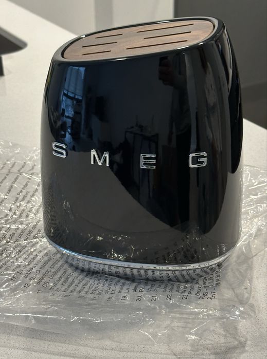 Faqueiro SMEG preto (novo)