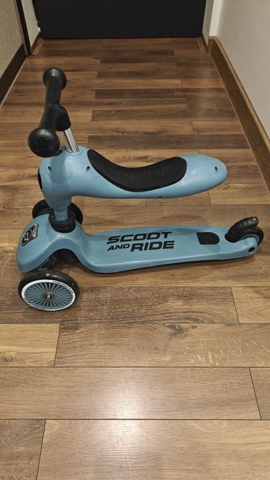 Scoot & Ride  + kask Bobike – stan dobry