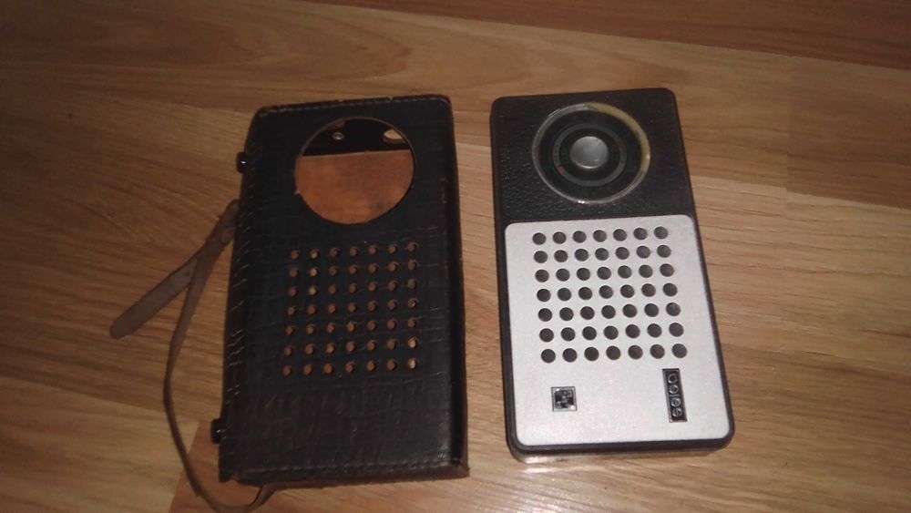 Radio Selga w pokrowcu (Model 404) z PRL