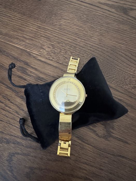 Годинник жіночий