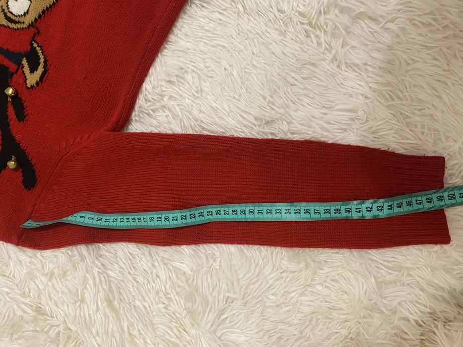 Новогодний красный свитер с оленем новорічний светр 140 см 9/10