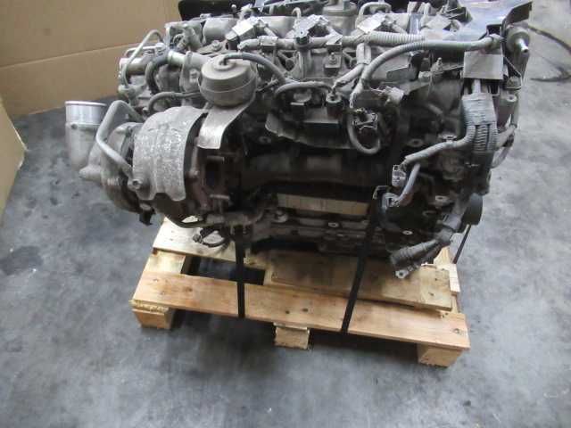 ) TOYOTA VERSO silnik kompletny 2.2d  2AD