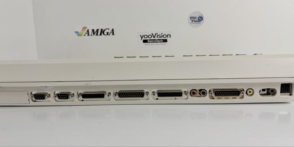 Amiga 1200 4GB CF | 2MB RAM