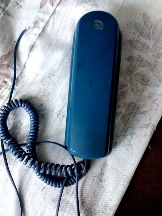 Стационарный телефон с проводом " Deluxe "