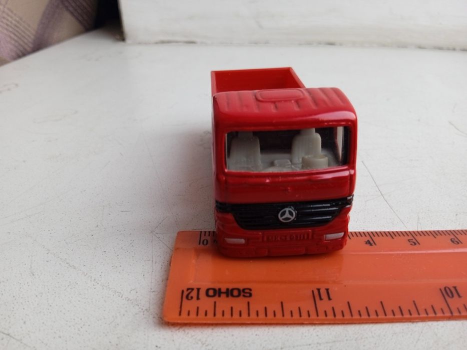 Модель Siku. Масштаб 1:87