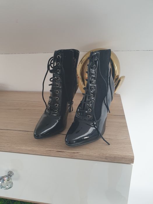 Botki dziewczęce 39 lakierowane czarne