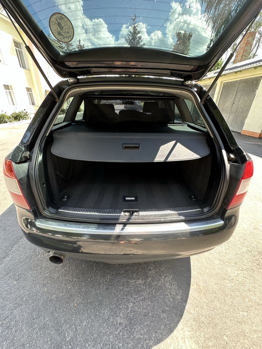 AUDI a4b6 2.0benz