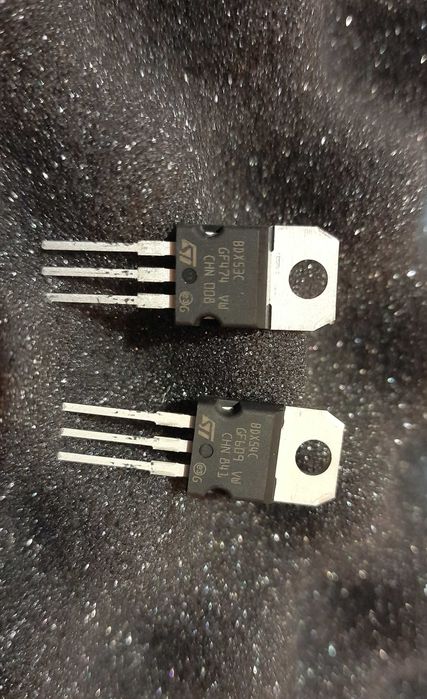 Tranzystory BDX53C, BDX54C para komplementarna, nowe