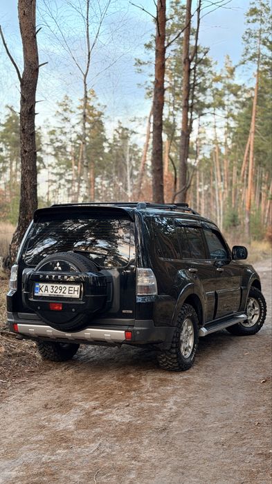 Mitsubishi Pajero Wagon 4