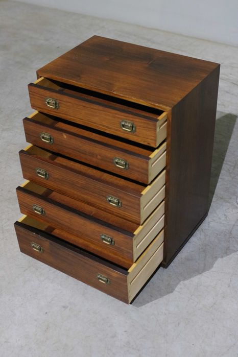 Cómoda Henning Korch modelo Alabama em pau santo | Vintage