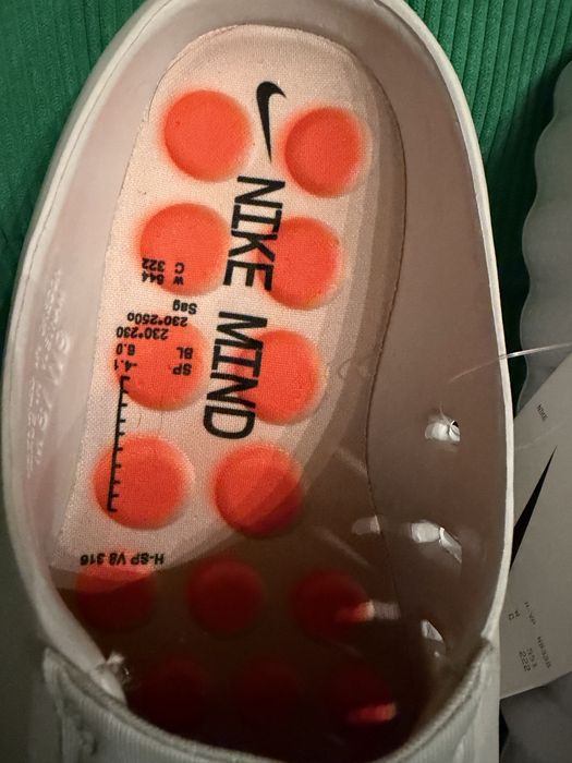 Nike Mind  biale