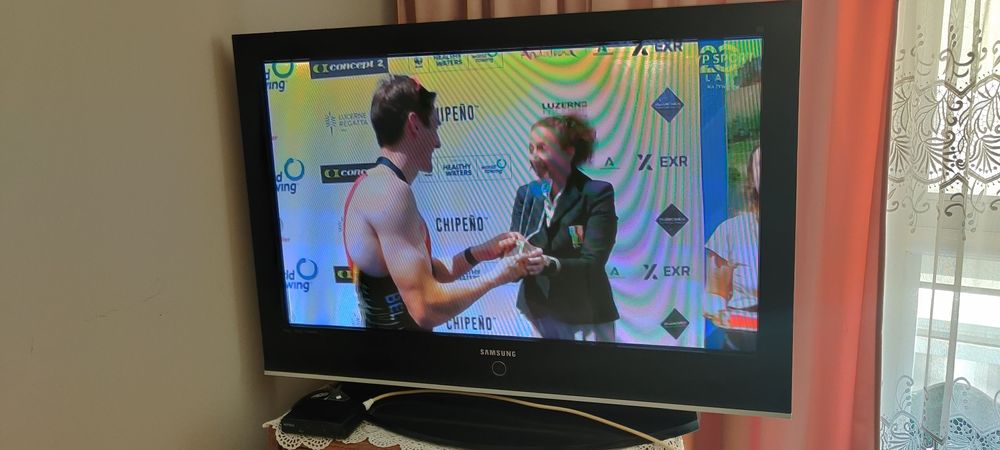 Telewizor plazmowy SAMSUNG 42 cale DVB-T2