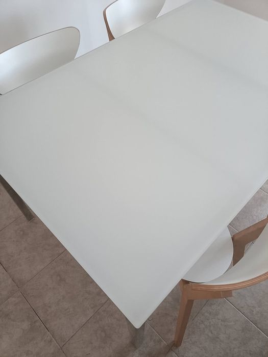 Mesa de vidro IKEA