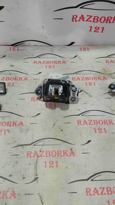 Nissan Murano Z52 Спойлер задней ляды крышки багажника замок