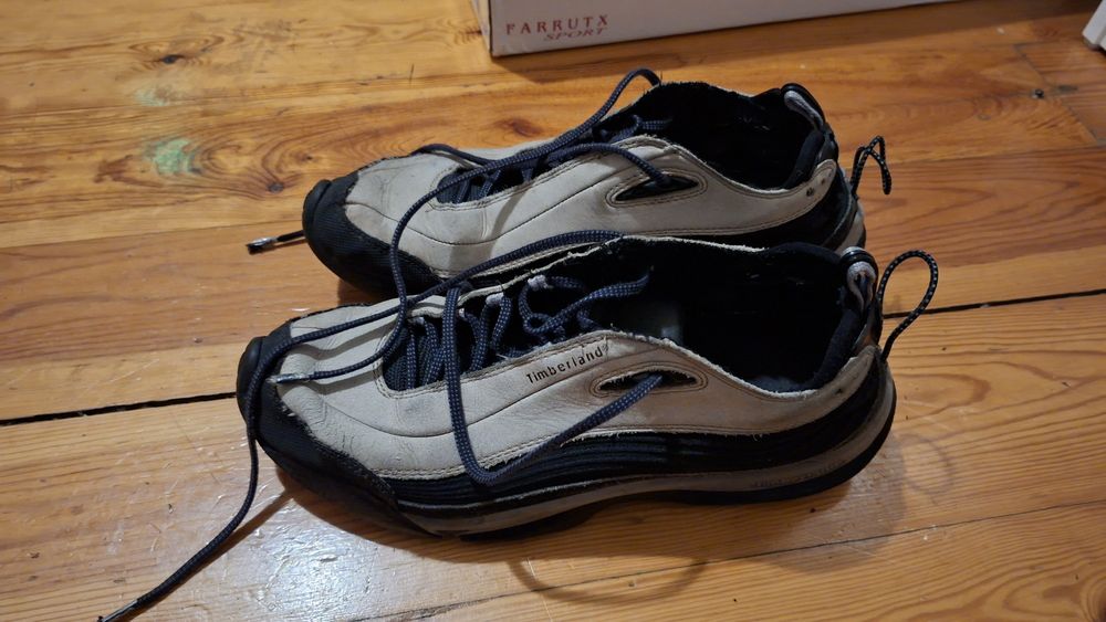 Botas e Tennis usados