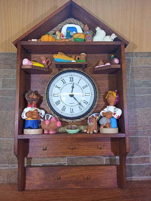 Ключница с часами украинский сувенир