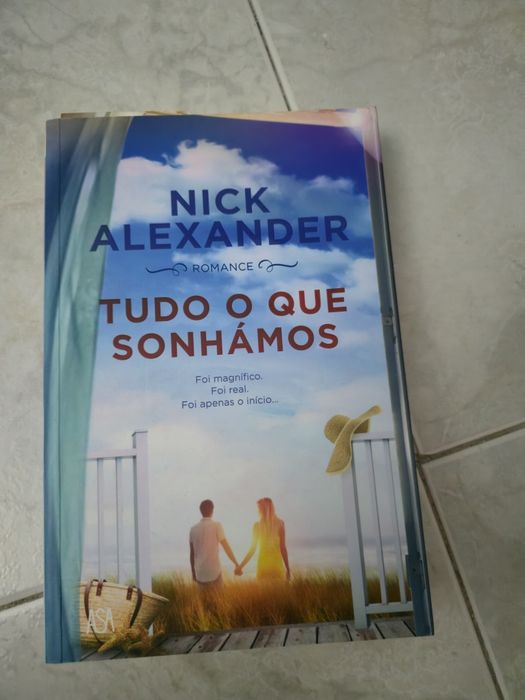 Livros diversos cada 10