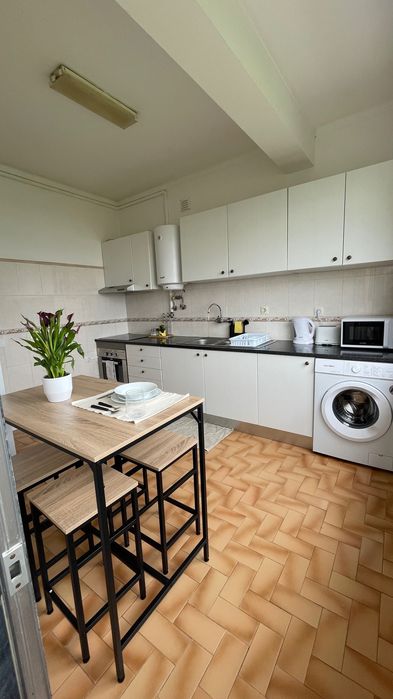 Quartos Amplos Para Arrendar - Barreiro/Lavradio - Despesas Incluídas