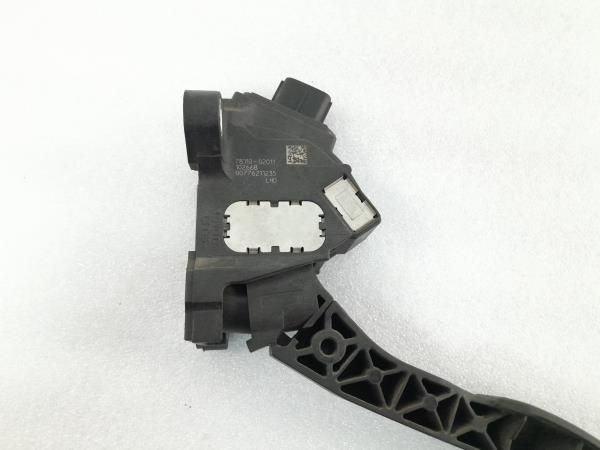 Pedal do acelerador TOYOTA Auris Hatchback (_E15_)