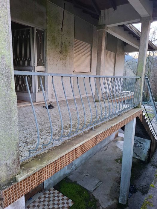 Grades de ferro galvanizadas 4 Unidades