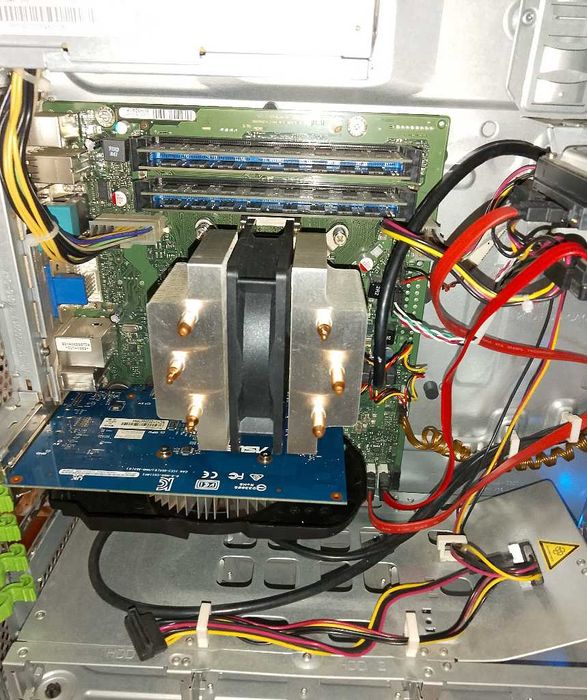 продам игровой системный блок и монитор  в подарок