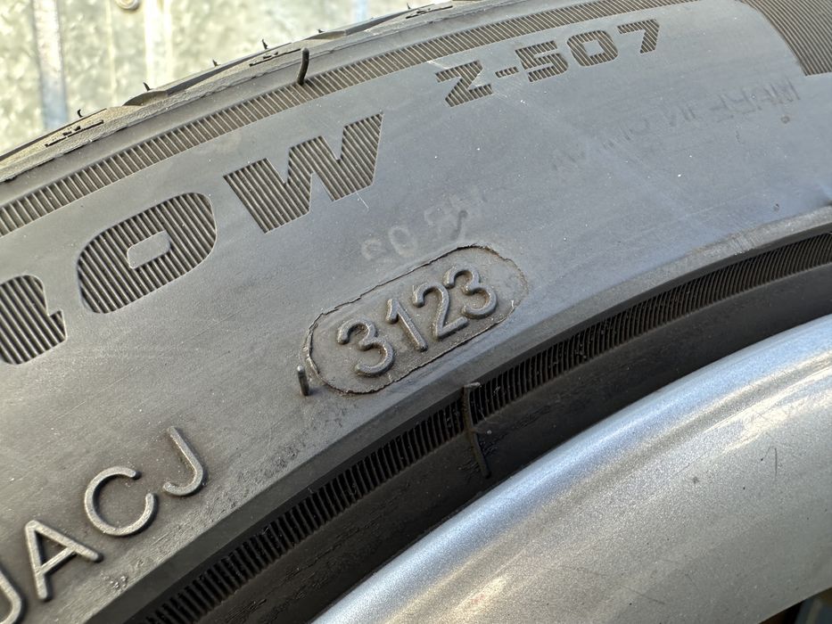 Koła zimowe Audi 5x112 255/40/19 ET45 oryginały