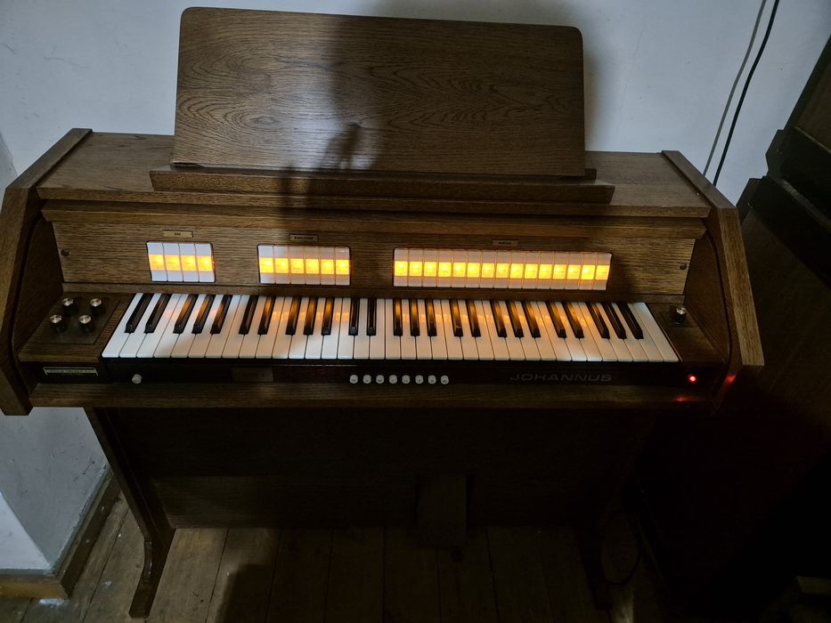 Organy kościelne cyfrowe Johannus Opus 1.  Ideał.