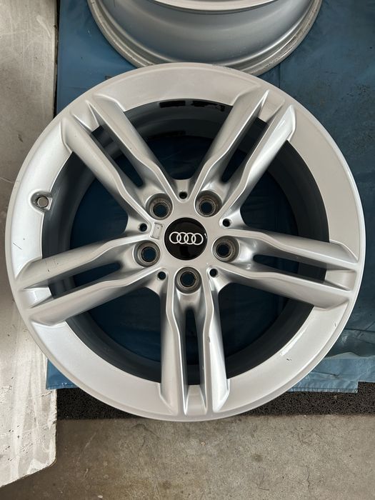 216 Felgi Aluminiowe AUDI R 17 5x112 otwór 66,6 Bardzo Ładne