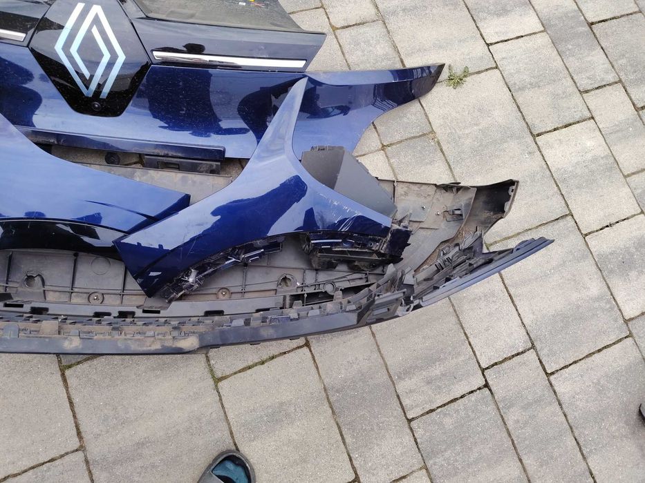 Sprzedam zderzak przód do megane 4 E-tech zderzak przód