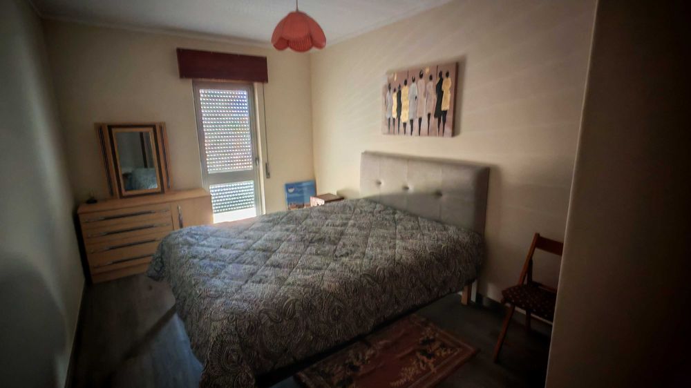 Quarto disponível para alugar ao dia.