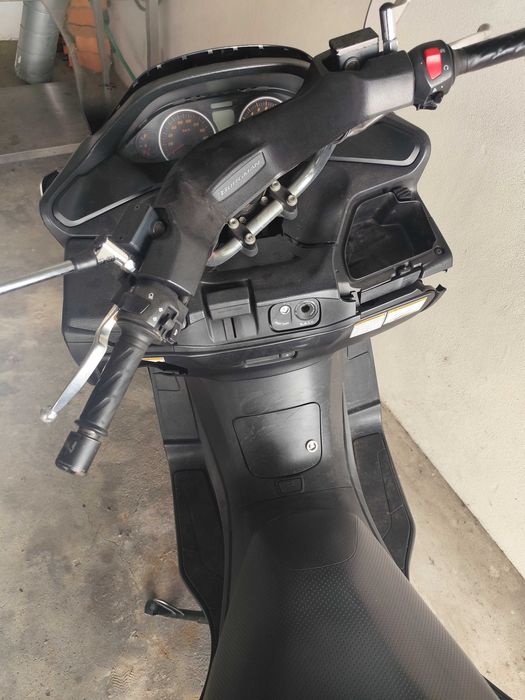 Suzuki Burgman 400 ano 2014