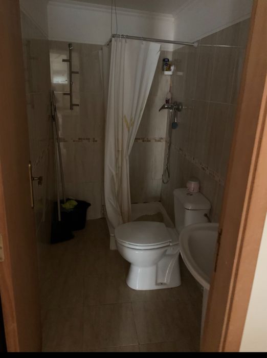 T1 R/C São  Vicente ( junto ao recinto fa Feira da Ladra )