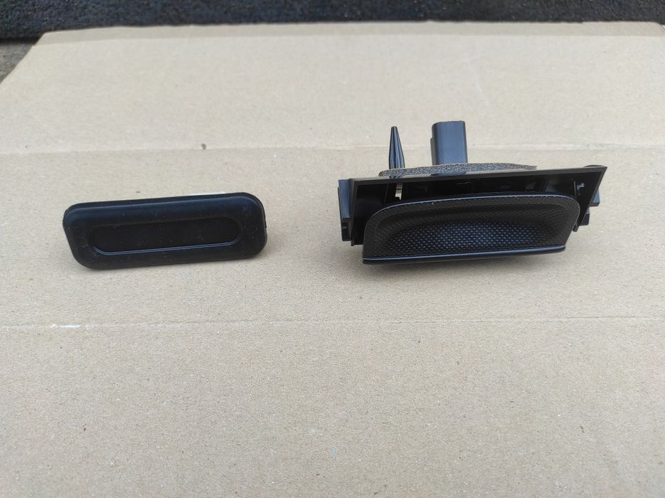 Ручка кнопка багажника Ситроен С4 Пикассо пежо