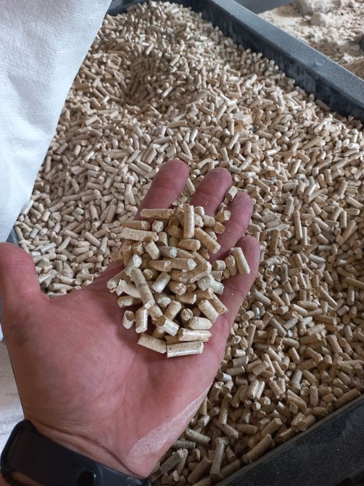 Пелети,гранули,pellets,мішки по 15 кг.14000грн тонна.