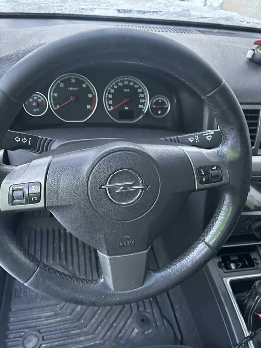 samochód po wypadku