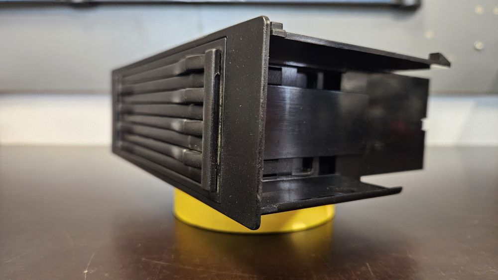 Oryginalny Magazynek CD Volvo 850 S70 V70 C70 | OEM