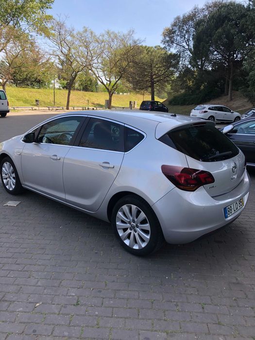 Opel Astra 1.4 Gasolina 100cv