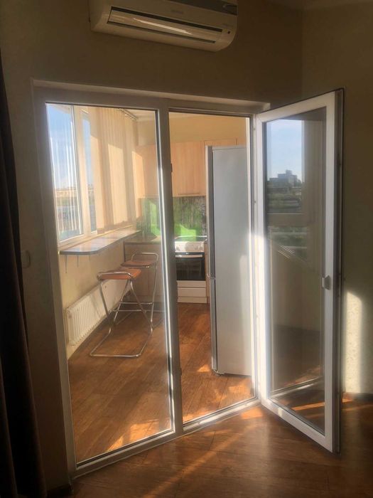 2-к ЖК "Місце мрії"(м.Шулявс-2 хв.). Світло і Wi-fi від інверт.Власник