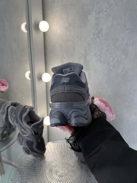 New Balance, Dark Grey