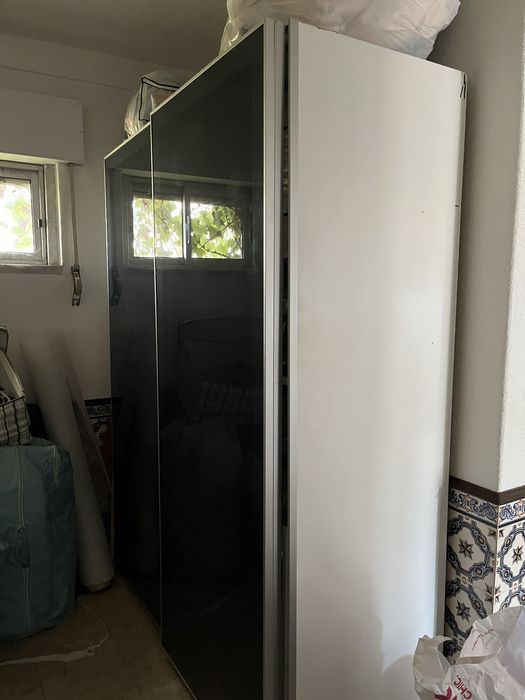 Roupeiro e portas de correr vidro fosco Pax ikea