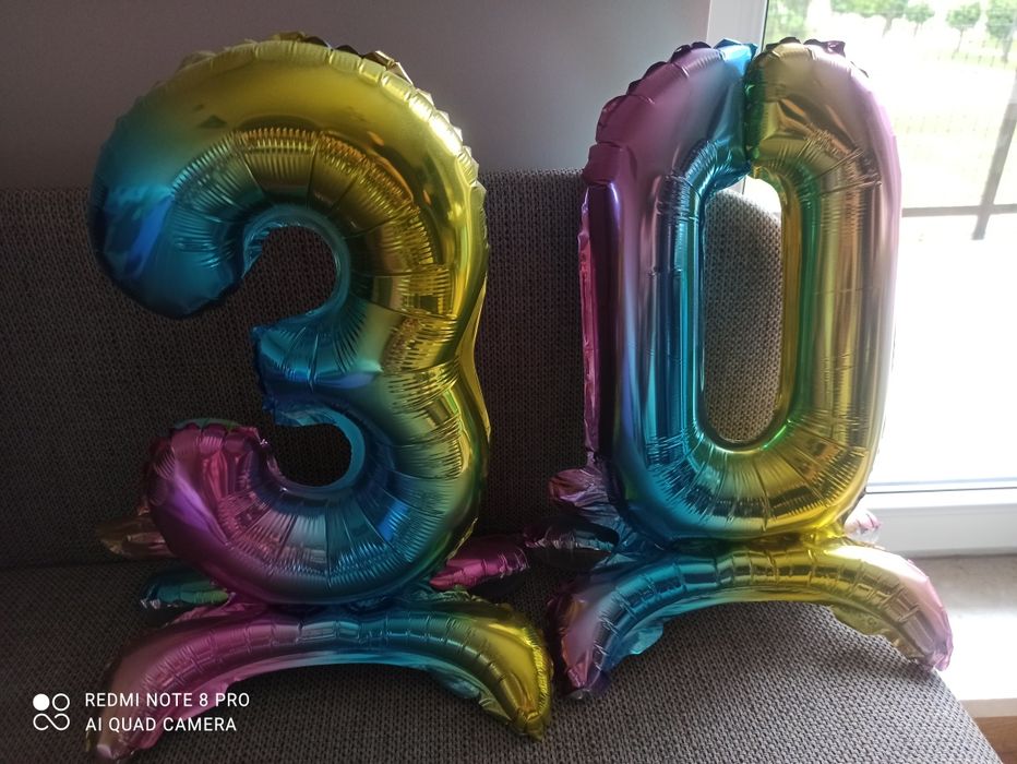 Balony urodzinowe cyfry 3 i 0