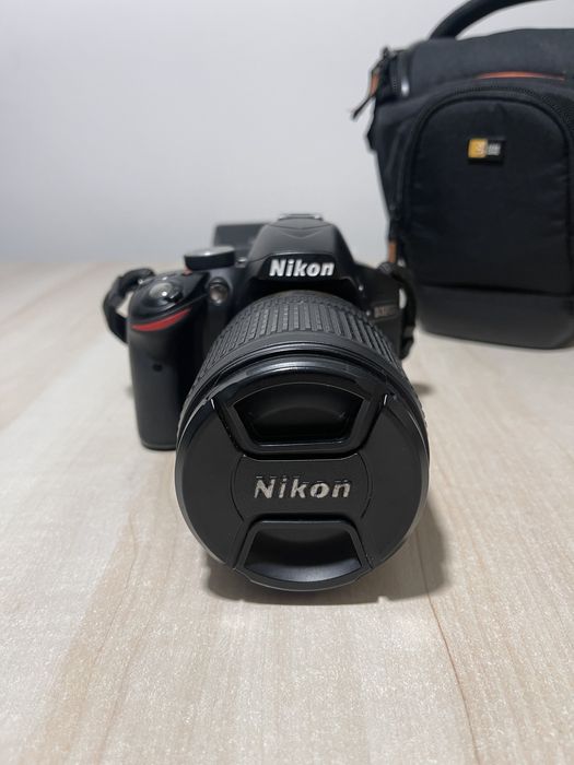 Lustrzanka Nikon D3200 + Nikkor 18-105 MM