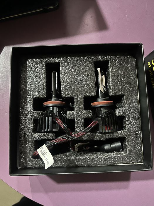 Лед лампочки . Led . H 11