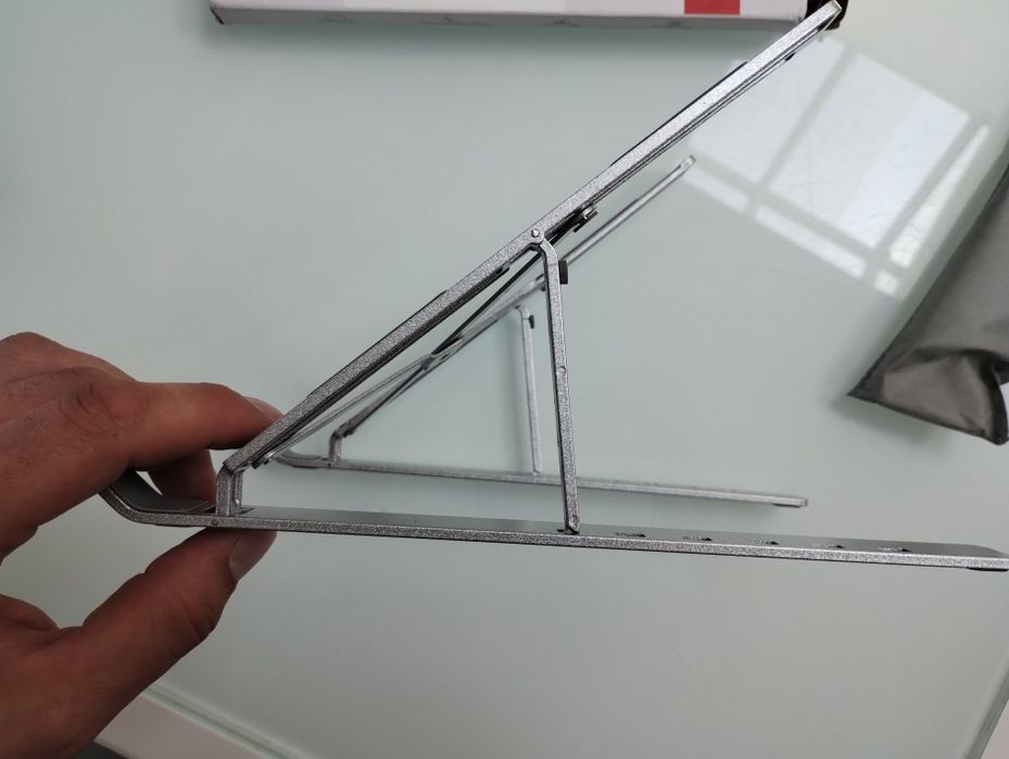 Підставка для ноутбука металева