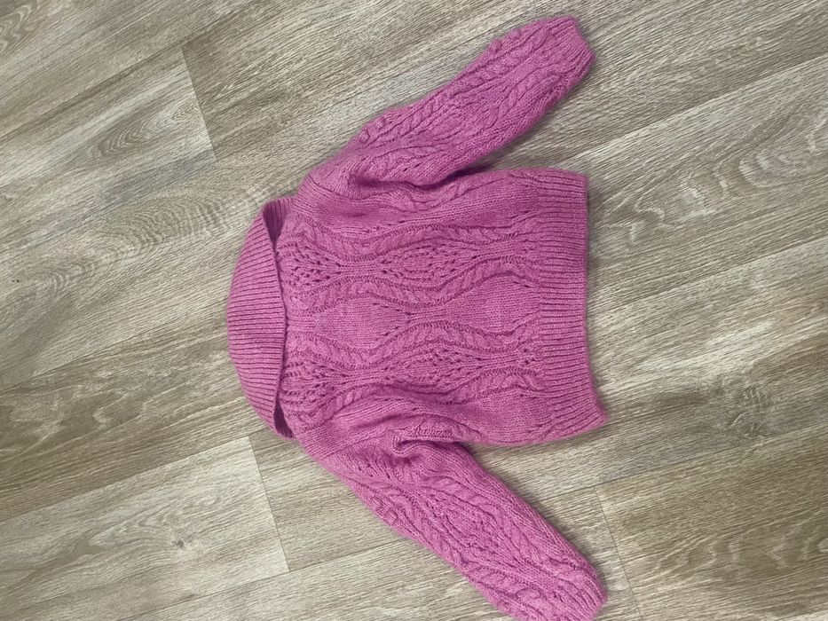 Светр Zara на дівчинку. 98 р.